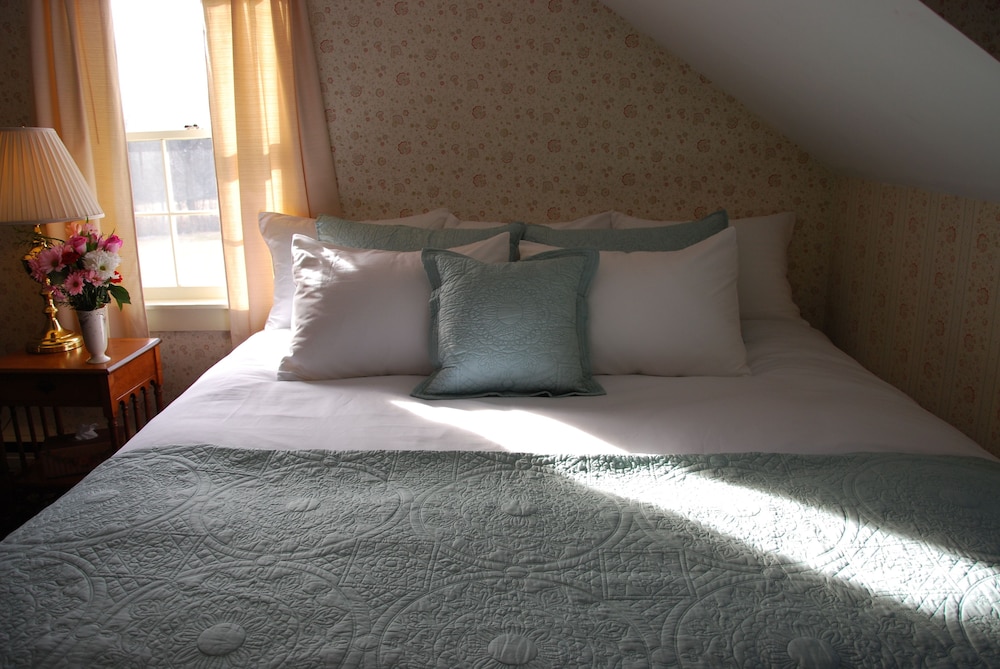 Spring Hill Inn - photo 3