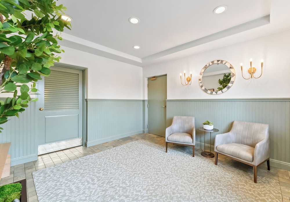 Inn at Playa del Rey - photo 10