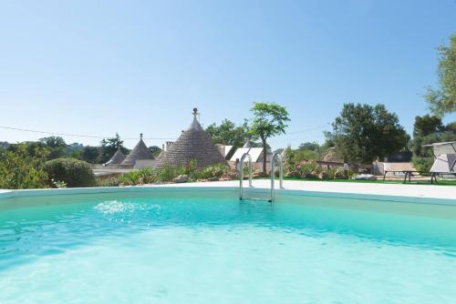 Trulli Cesare with exclusive pool in Locorotondo, Italy