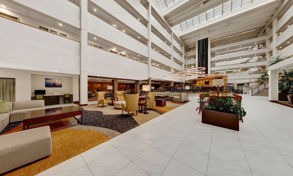 Embassy Suites by Hilton Milwaukee Brookfield - photo 50