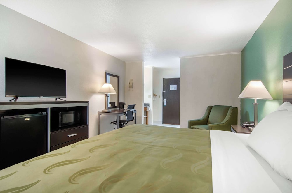 Quality Inn Russell KS - photo 11