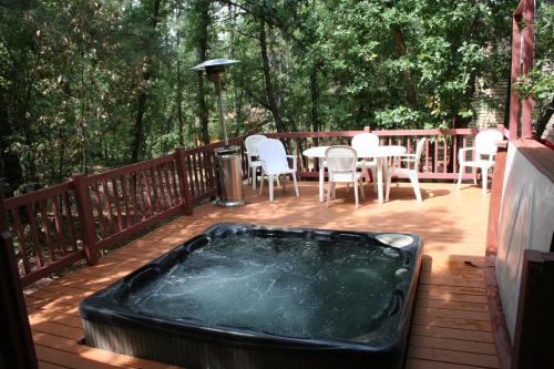 Northwoods Resort Cabins - photo 23
