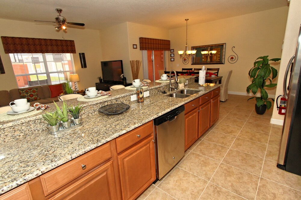Paradise Palms Resort by VHC Hospitality - photo 45