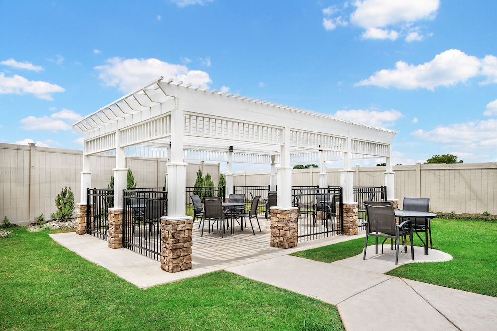 Fairfield Inn & Suites by Marriott Van Canton Area - photo 27