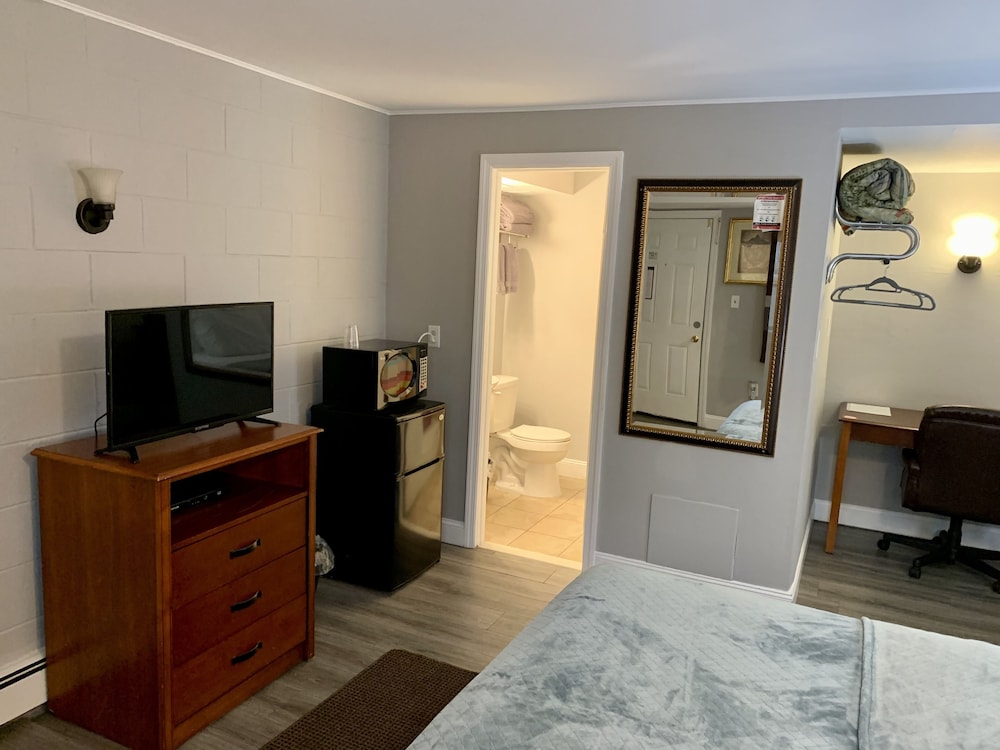 Hill Top Motel - photo 5
