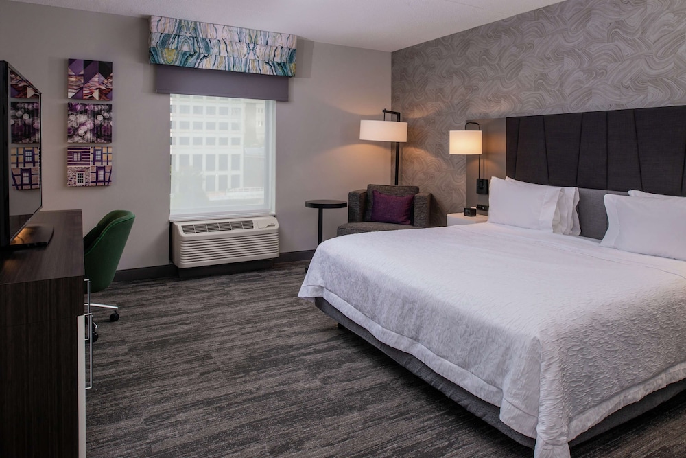 Hampton Inn & Suites Winston Salem Downtown - photo 14