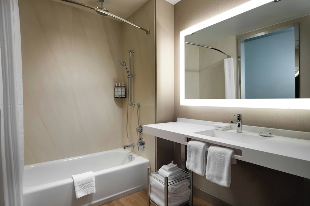 AC Hotel by Marriott Jackson Ridgeland - photo 24