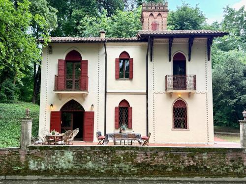 Lake House by Veneto Villa — 4-Star Luxury Hotel in Albignasego, Italy