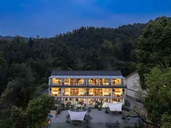 Bamboo Sea Yangtuji Hotel in Changning, People's Republic of China