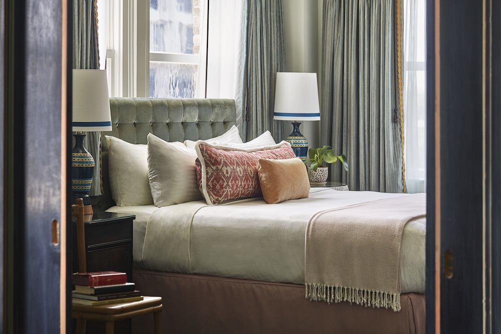 The Pontchartrain Hotel - photo 6