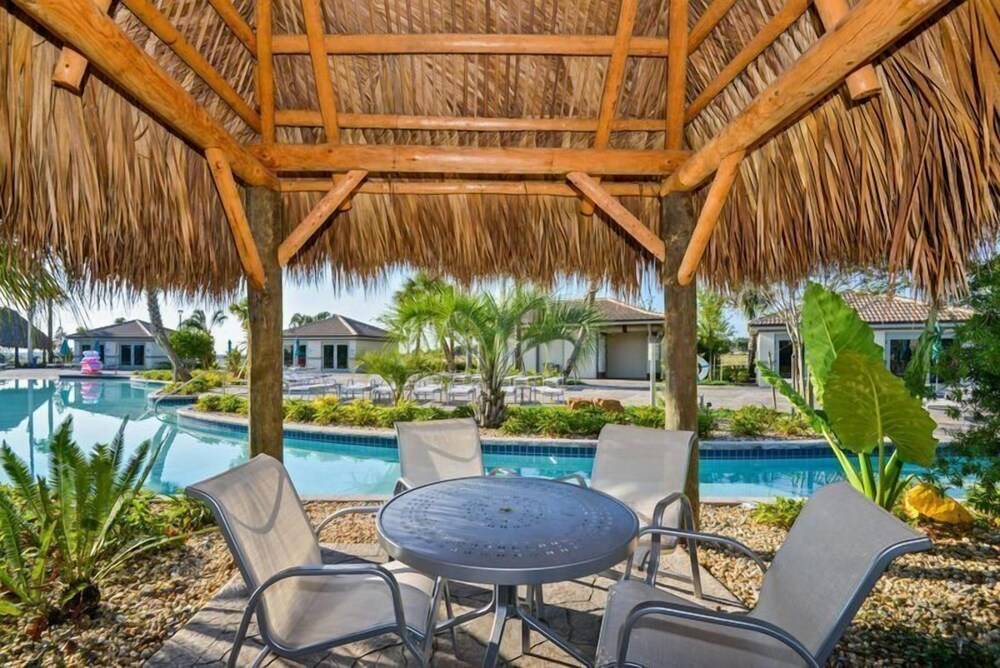 ChampionsGate 4BR Townhome Davenport - photo 23