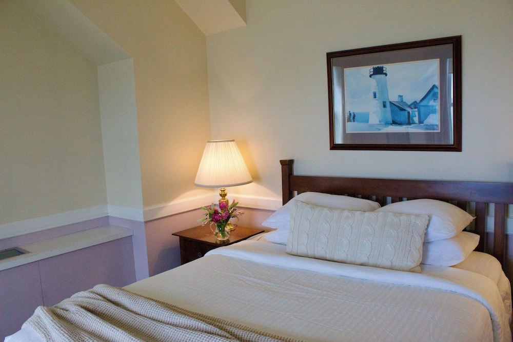 The McKernan Inn - photo 11