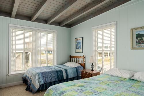 Admiral's Quarters by Oak Island Accommodations - photo 22