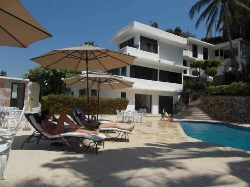 Villas Luna Marina — 4-Star Luxury Hotel in Acapulco De Juarez, Mexico