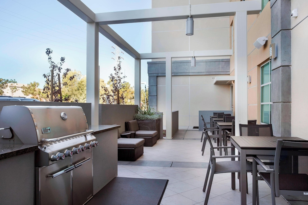 TownePlace Suites by Marriott San Mateo Foster City - photo 31