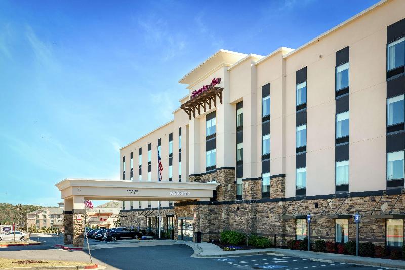 Hampton Inn Emerson LakePoint - carbon neutral hotel in Cartersville