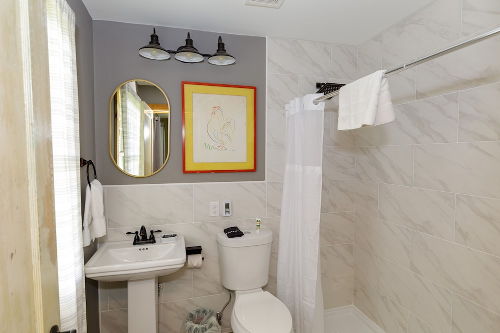 The Inn At Warm Springs - photo 15