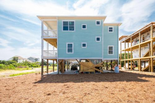 Pappys Place by Oak Island Accommodations - photo 9