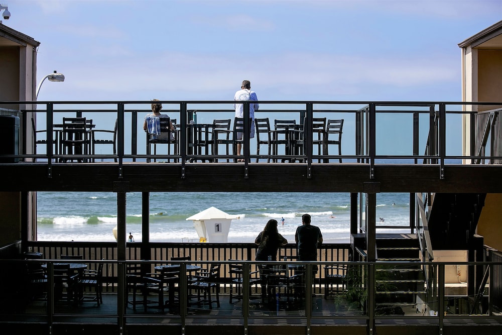Ocean Beach Hotel - photo 56