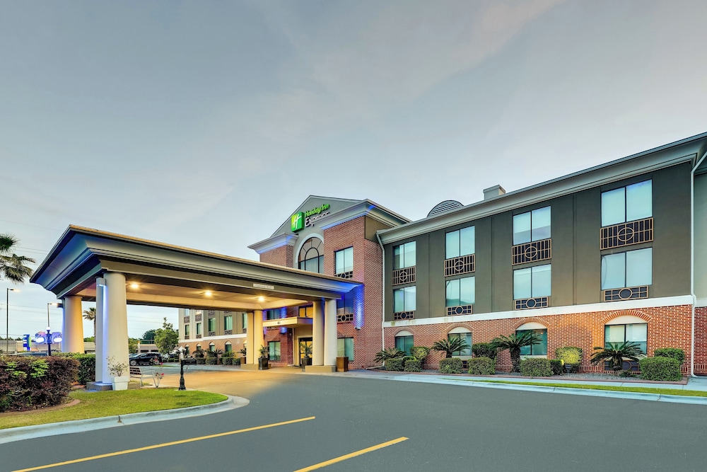 Holiday Inn Express Hotel & Suites Hinesville East Fort Stewart - photo 165