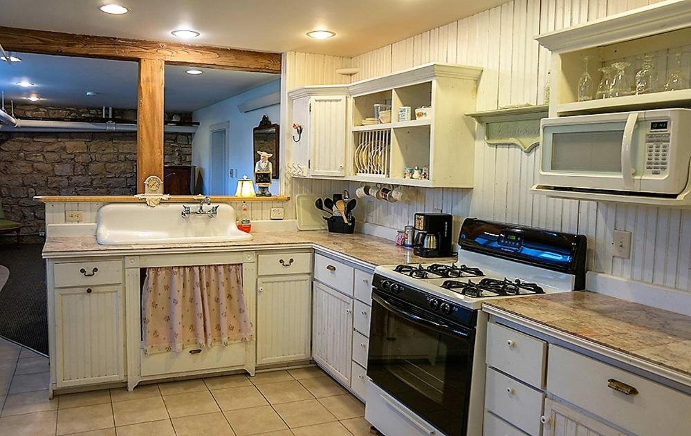 Alexander Mansion Bed and Breakfast - photo 40
