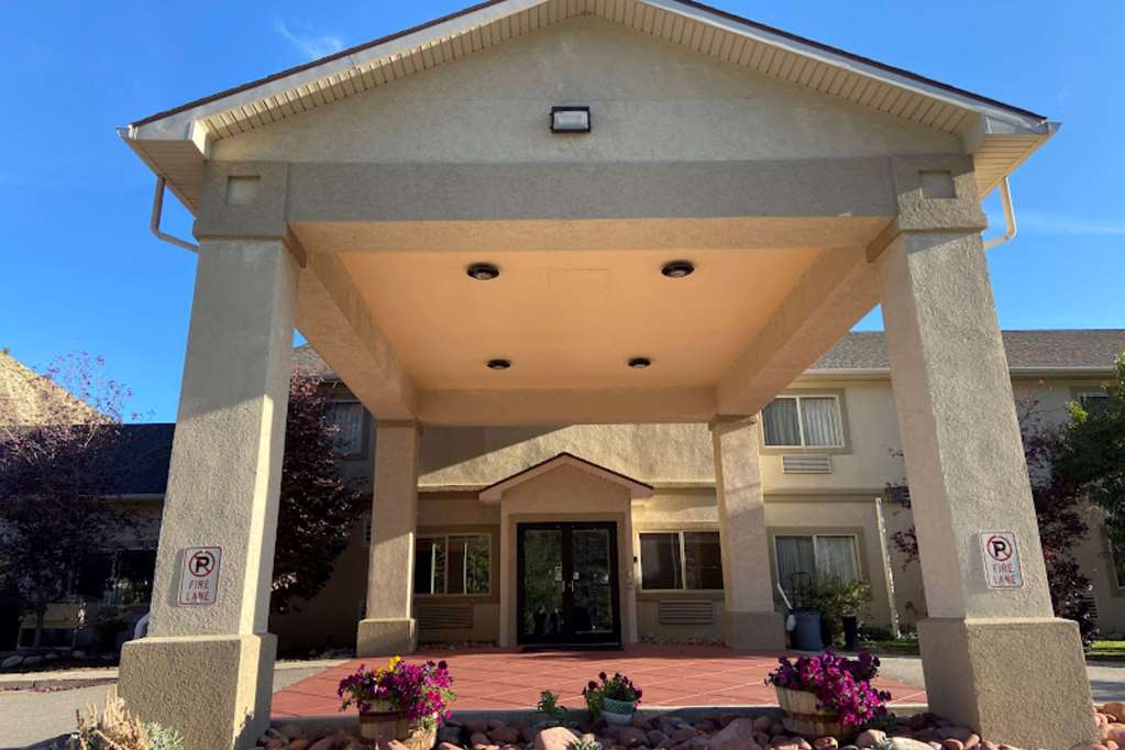 Wingate by Wyndham New Castle Glenwood Springs - featured photo