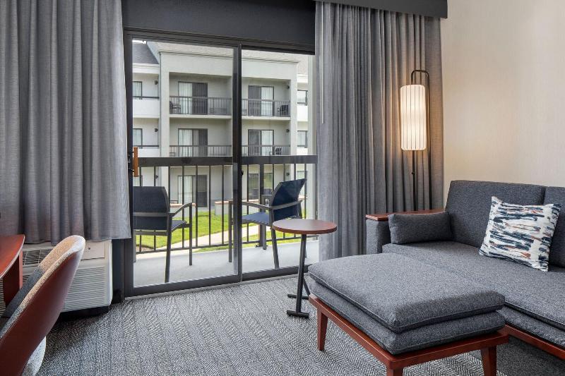 Courtyard Chicago Waukegan Gurnee - photo 38