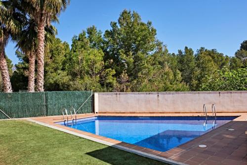 Bonito Bajo en Edificio Marina 1 — 4-Star Luxury Hotel in Castello De La Plana, Spain