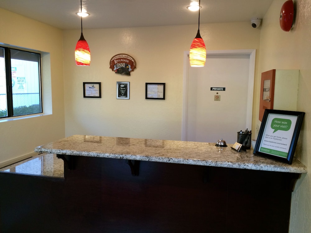 Jamestown Railtown Motel - photo 3