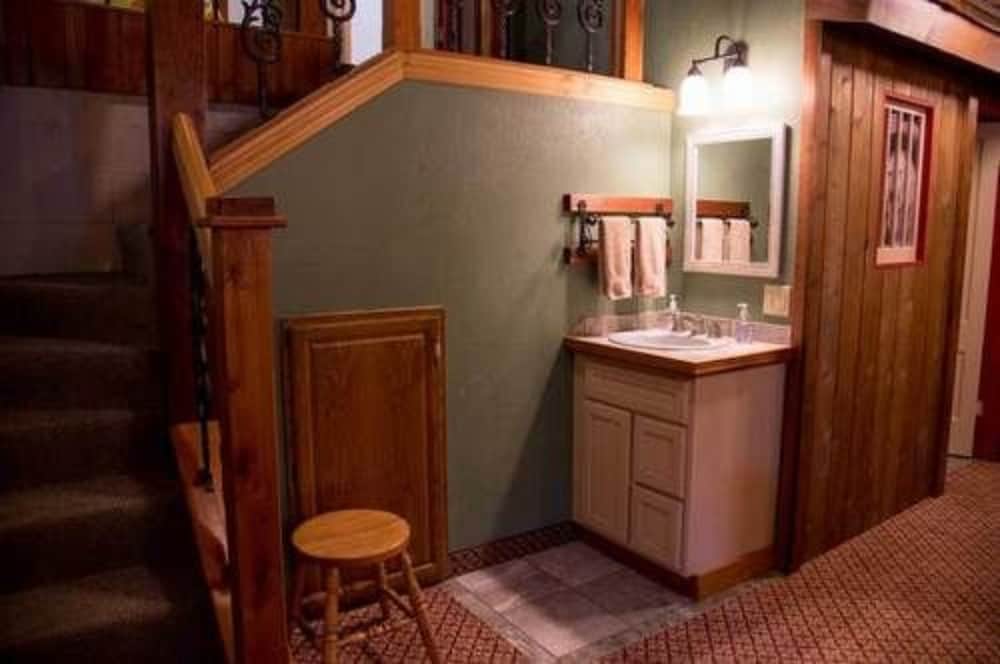 Stone Mill Hotel & Suites - photo 86