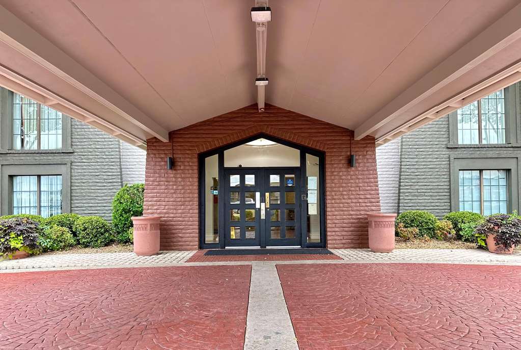 La Quinta Inn by Wyndham Huntsville Research Park - photo 2