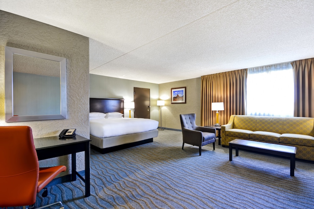 DoubleTree by Hilton Phoenix North - photo 8