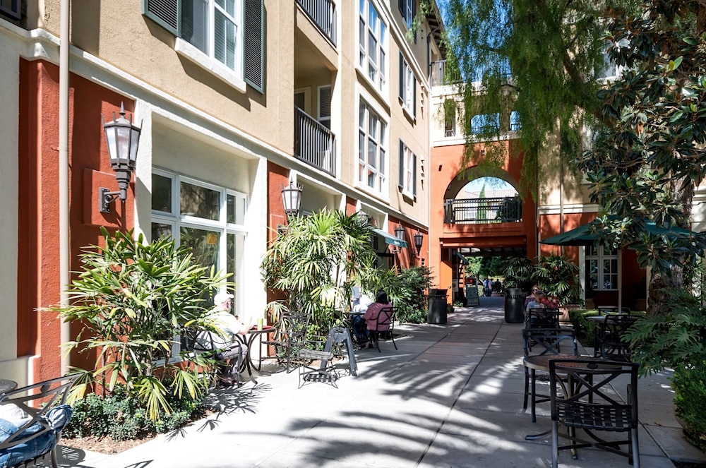 Bluebird Suites in North San Jose - photo 24