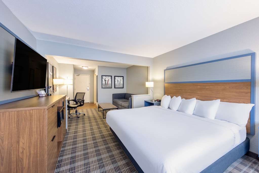 AmericInn by Wyndham Duluth - photo 43