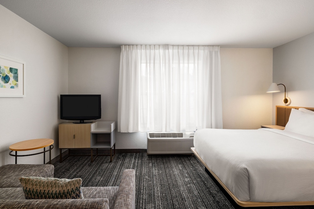 TownePlace Suites by Marriott Fort Meade National Business Park - photo 13