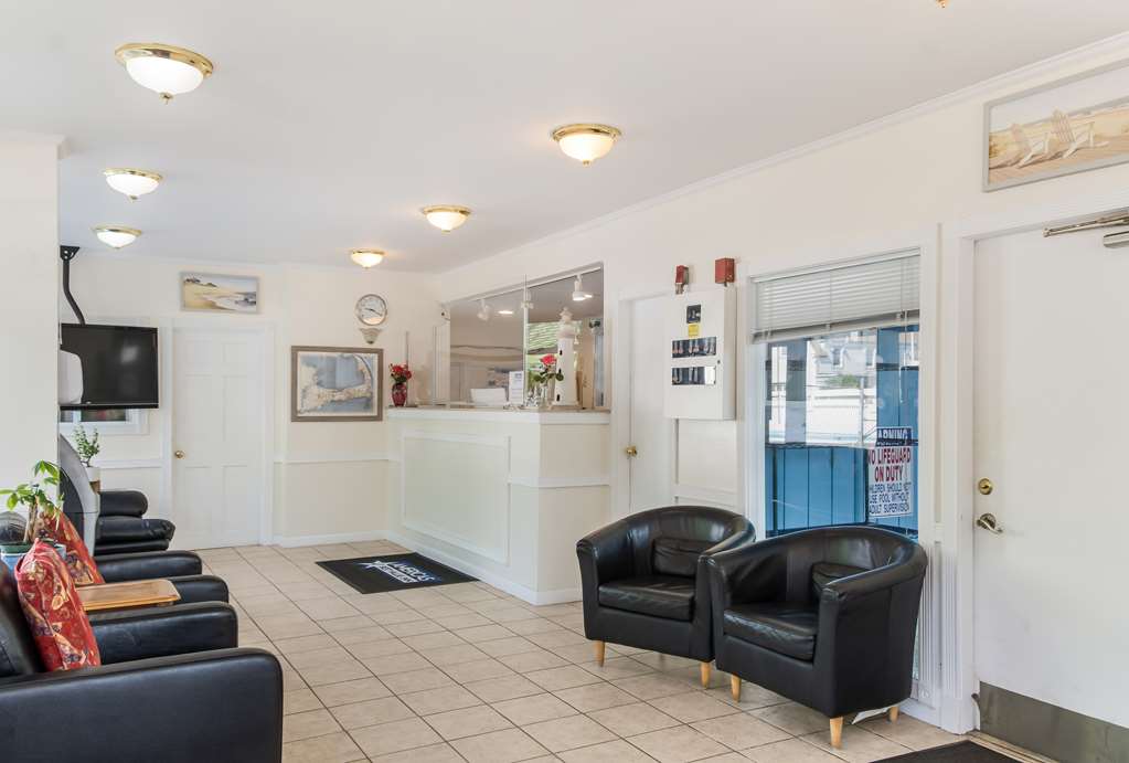 Americas Best Value Inn & Suites Hyannis Cape Cod - photo 9