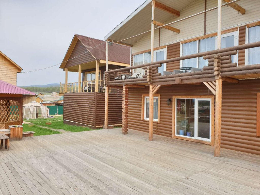 Baza Otdykha Paradise Island in Khuzhir, Russia