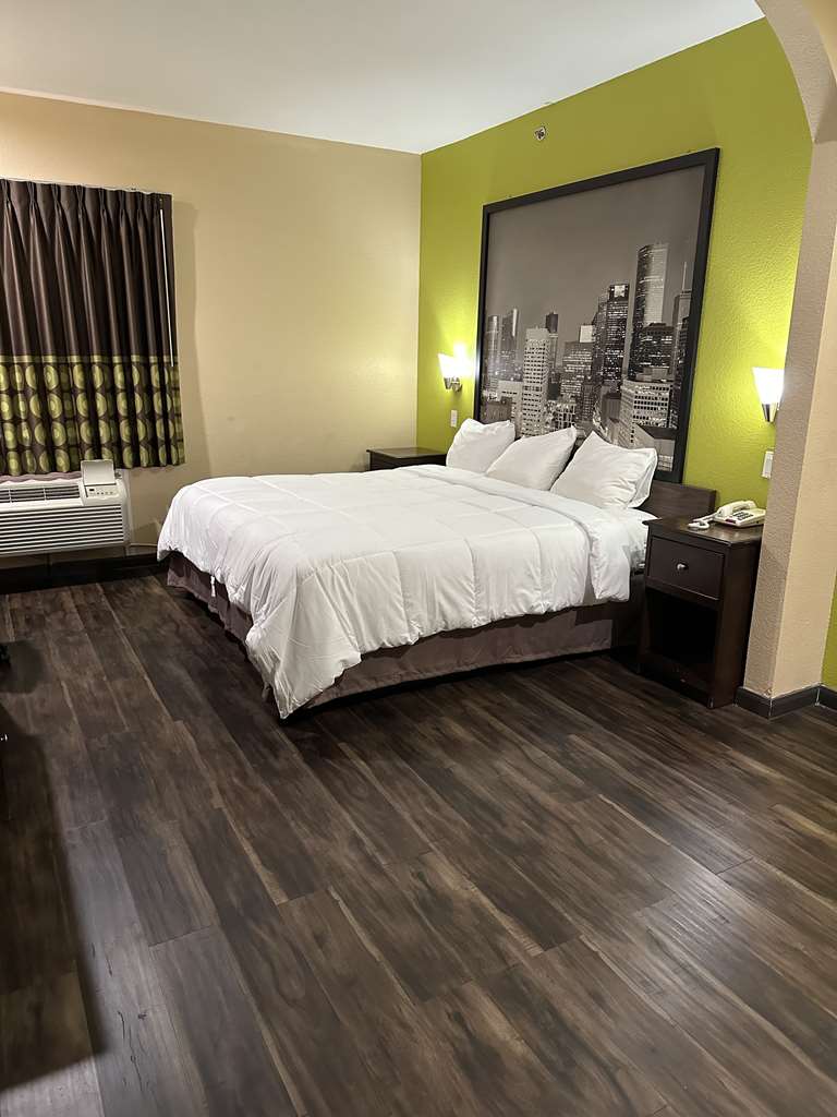 Red Lion Inn & Suites IAH Airport East - photo 14