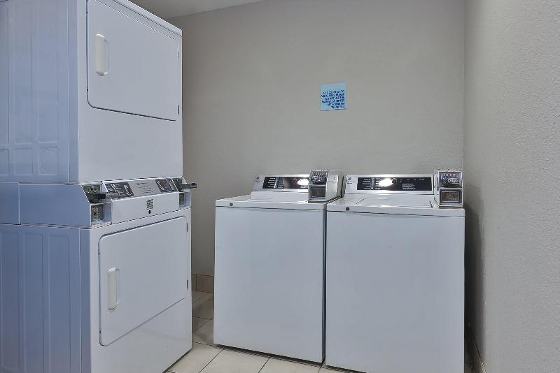 Holiday Inn Express & Suites Petoskey by IHG - photo 5