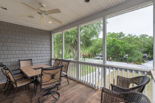 New Listing 114A W Hudson Ave Open Layout Close to Everything - photo 22