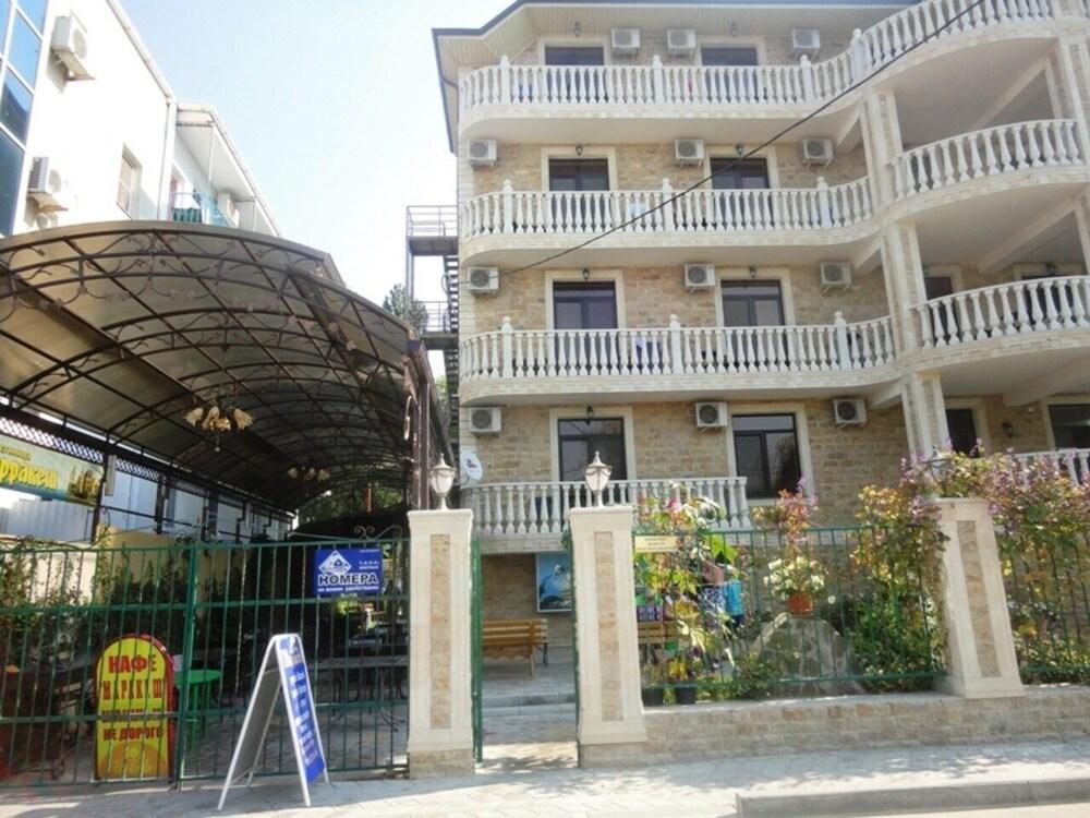 Marmelad - carbon neutral hotel in Anapa