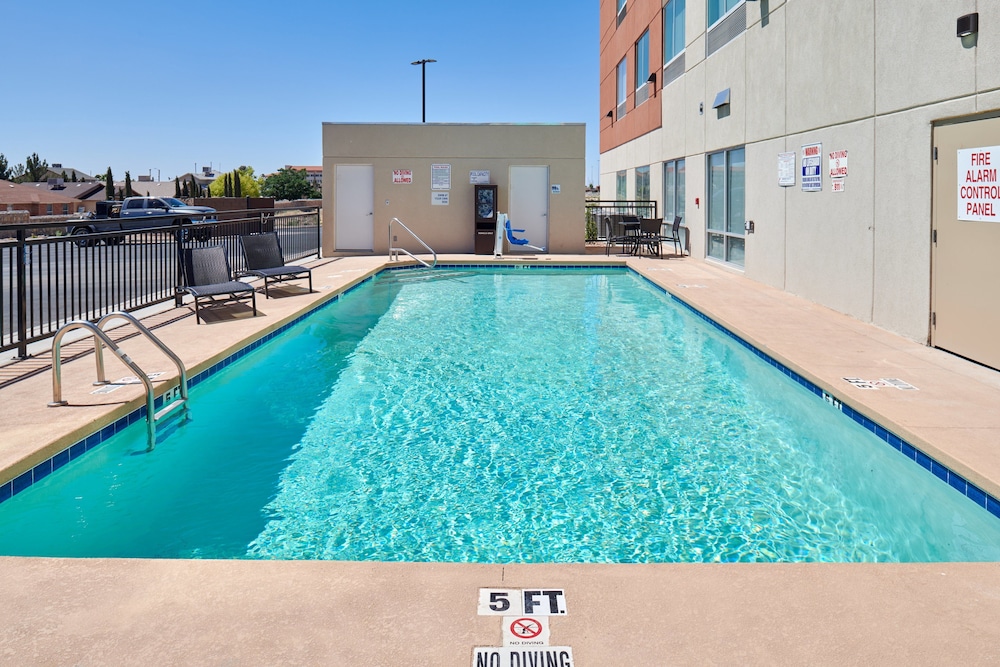 Holiday Inn Express & Suites El Paso East Loop 375 by IHG - photo 14