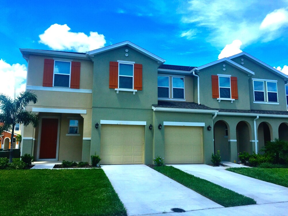 Townhomes by Florida Finesse Management - photo 11