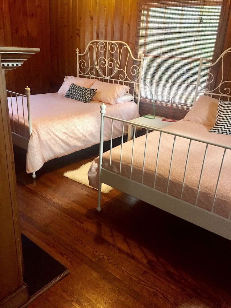 Swamp Rabbit Inn Travelers Rest - photo 8