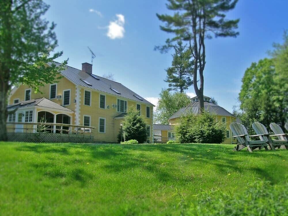 Breakfast on the Connecticut - featured photo
