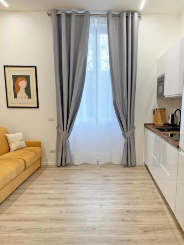 Gold Lovemi — 4-Star Luxury Hotel in Milan, Italy