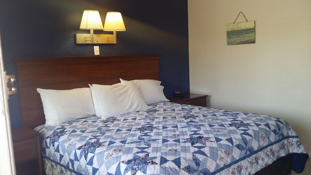 Palm Breeze Hotel - photo 9