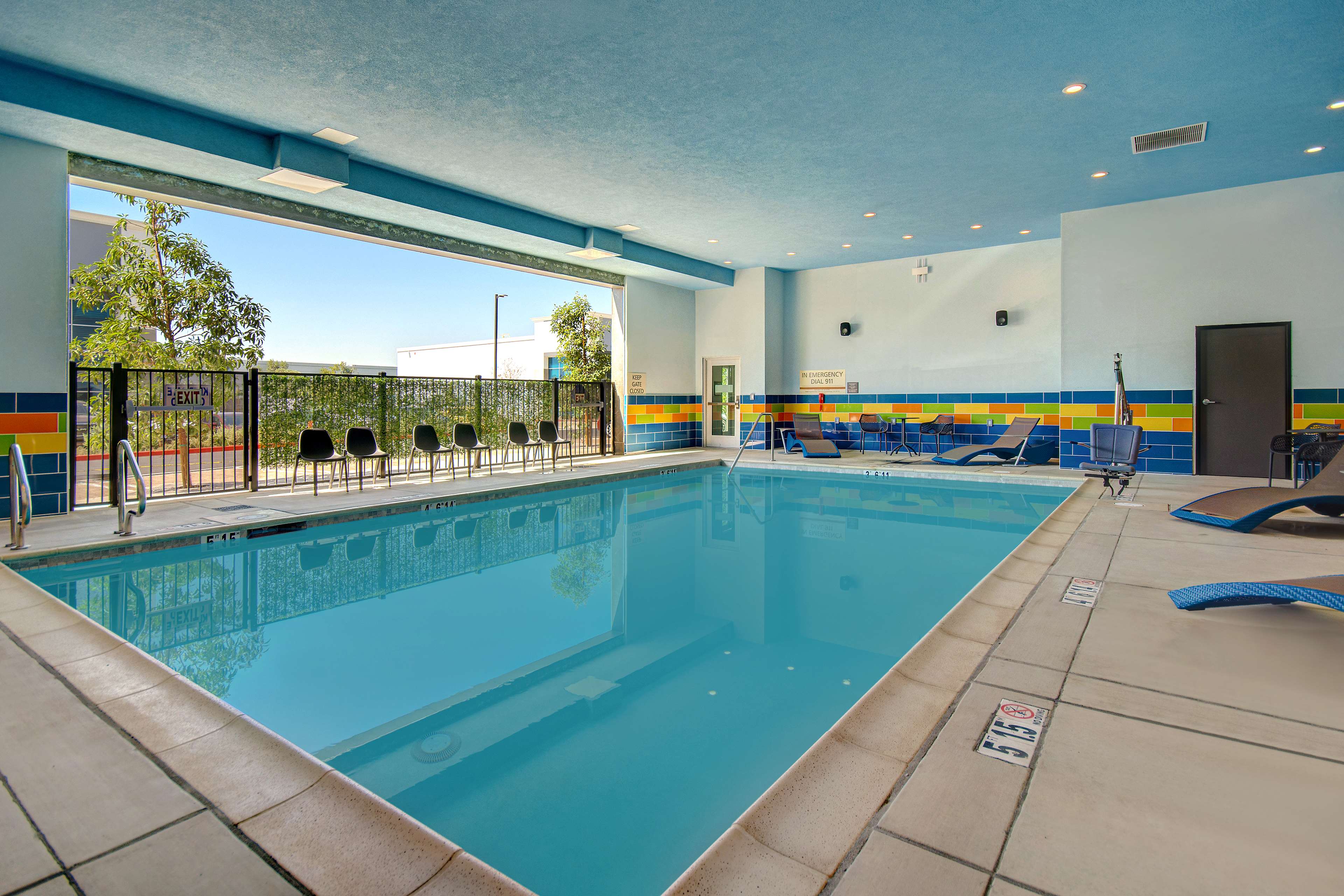 Hampton Inn & Suites Ontario Rancho Cucamonga - photo 11