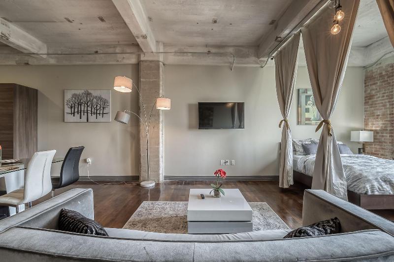 Luxury Downtown Dallas Stay by Amyfinehouse - photo 137