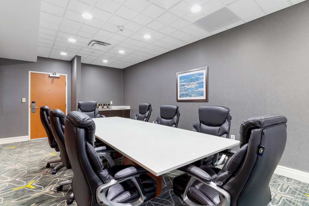 Best Western Plus McAllen Airport Hotel - photo 36